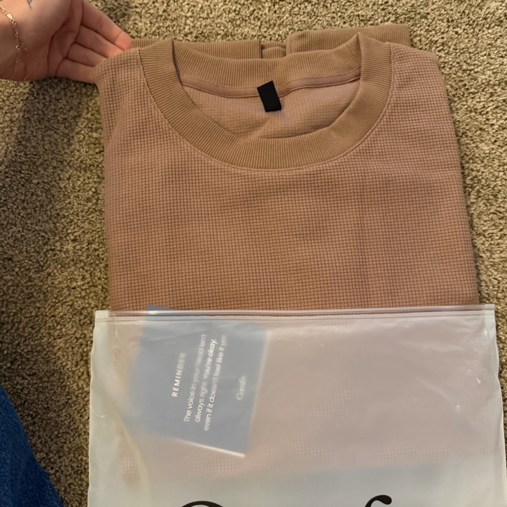Women's Long Sleeve Waffle Knit Crew in truffle